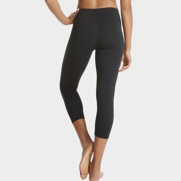 FABLETICS Ingrid Capri II Black Reflective NWOT - Picture 3 of 12